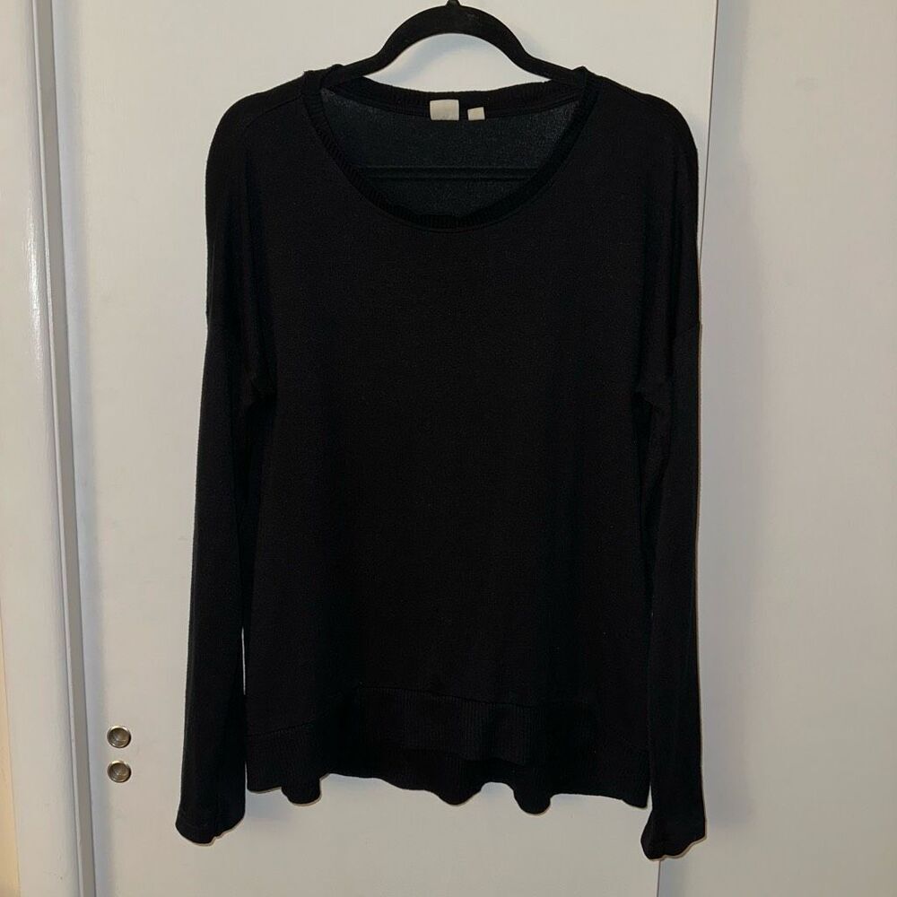 GAP Women’s Solid Black Lightweight Crew Sweater Large Gently Worn